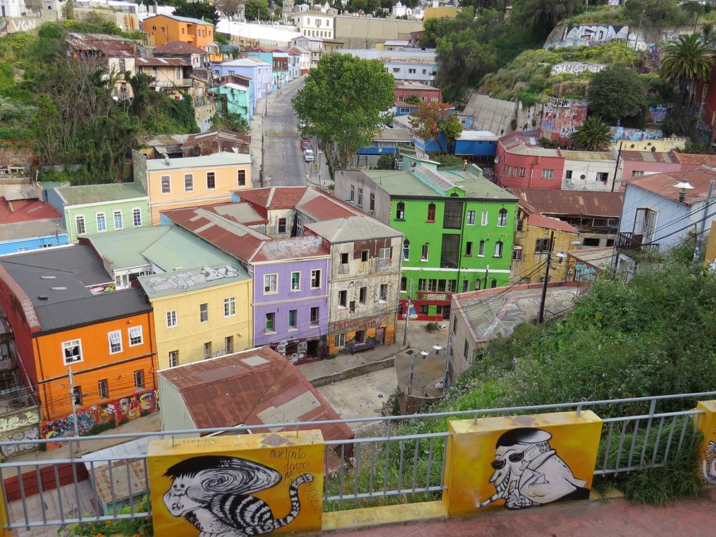 Hostal Casa Verde Limon ヴァルパライソ エクステリア 写真