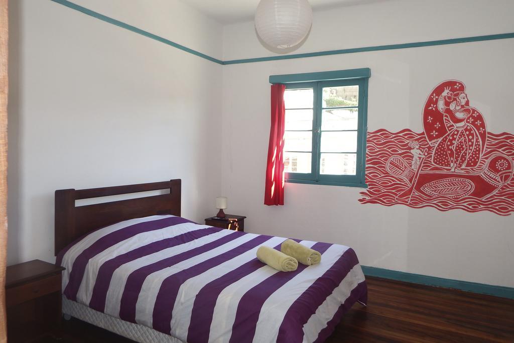 Hostal Casa Verde Limon ヴァルパライソ 部屋 写真