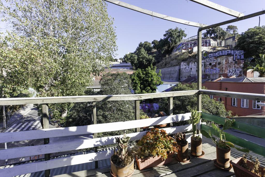 Hostal Casa Verde Limon ヴァルパライソ エクステリア 写真