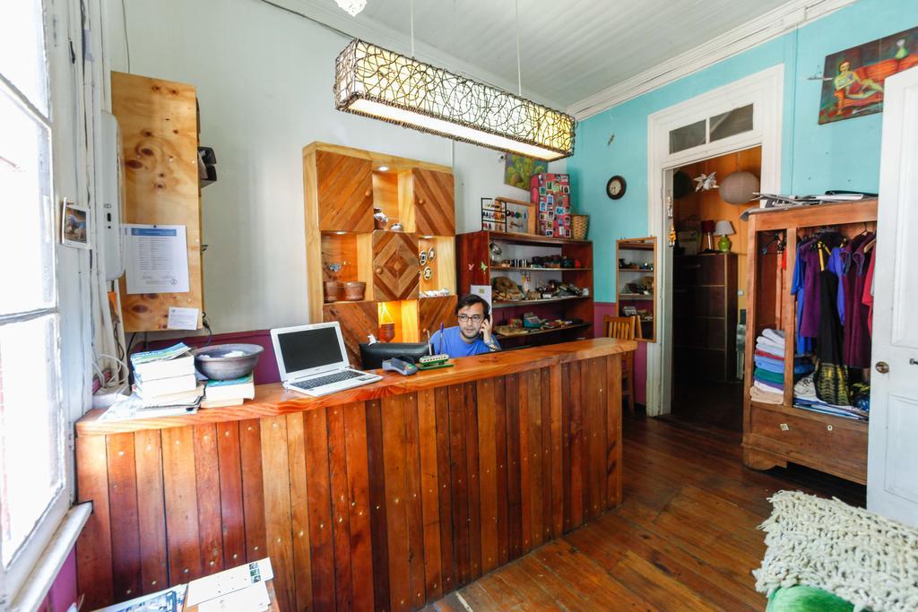 Hostal Casa Verde Limon ヴァルパライソ エクステリア 写真