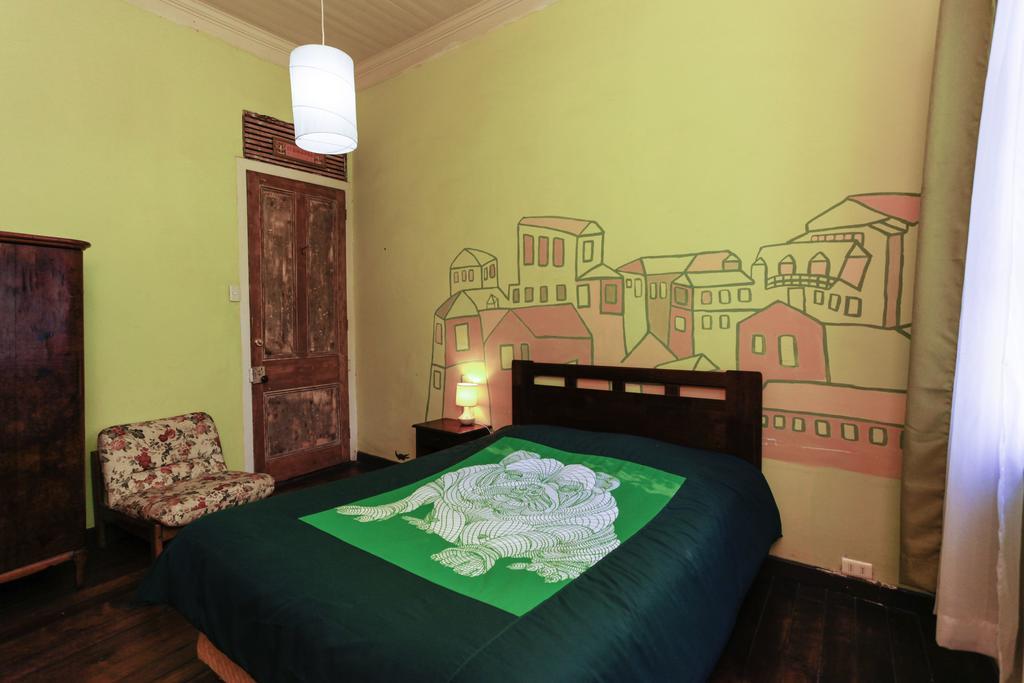Hostal Casa Verde Limon ヴァルパライソ エクステリア 写真