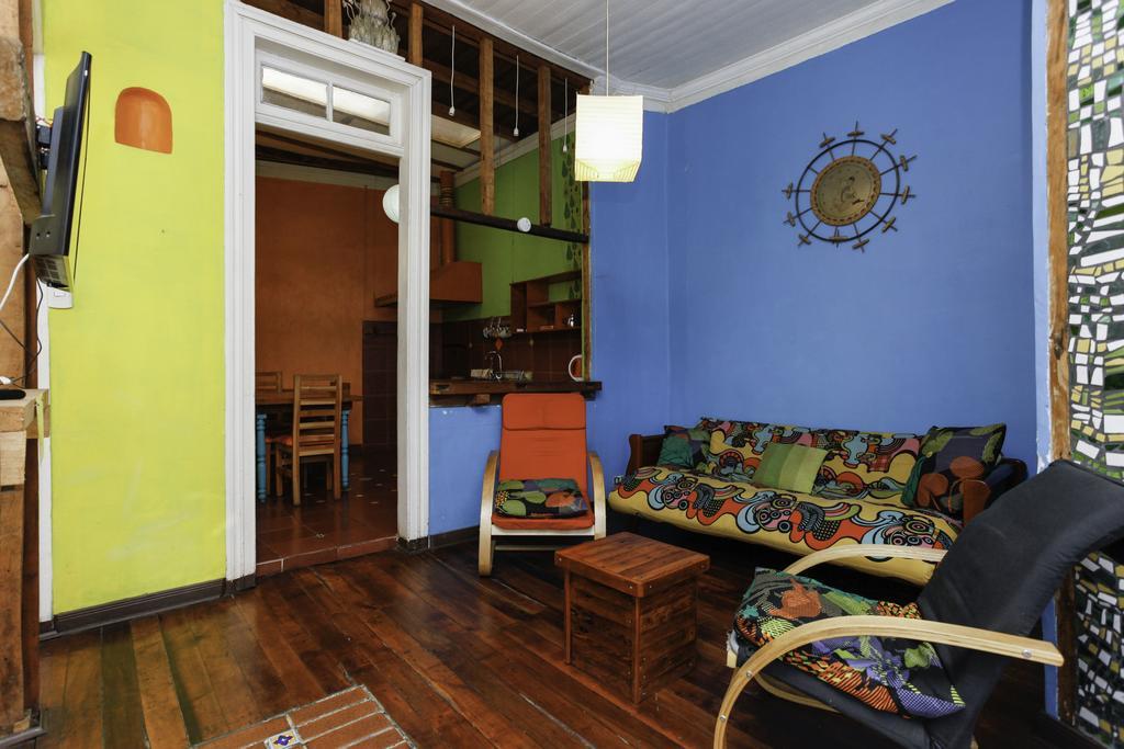 Hostal Casa Verde Limon ヴァルパライソ エクステリア 写真