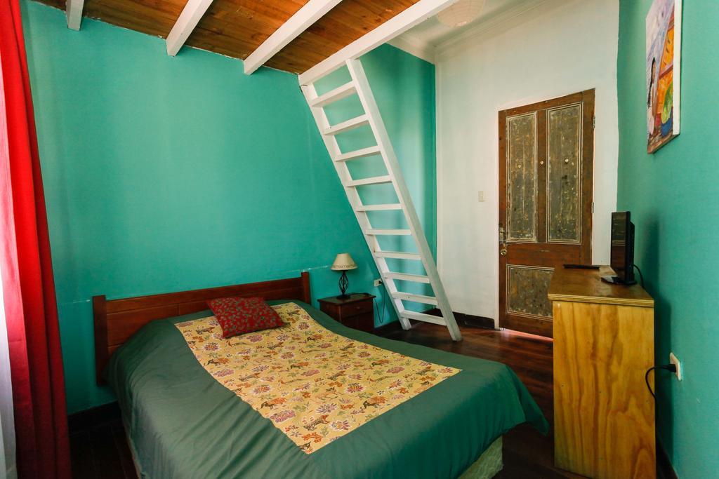 Hostal Casa Verde Limon ヴァルパライソ エクステリア 写真