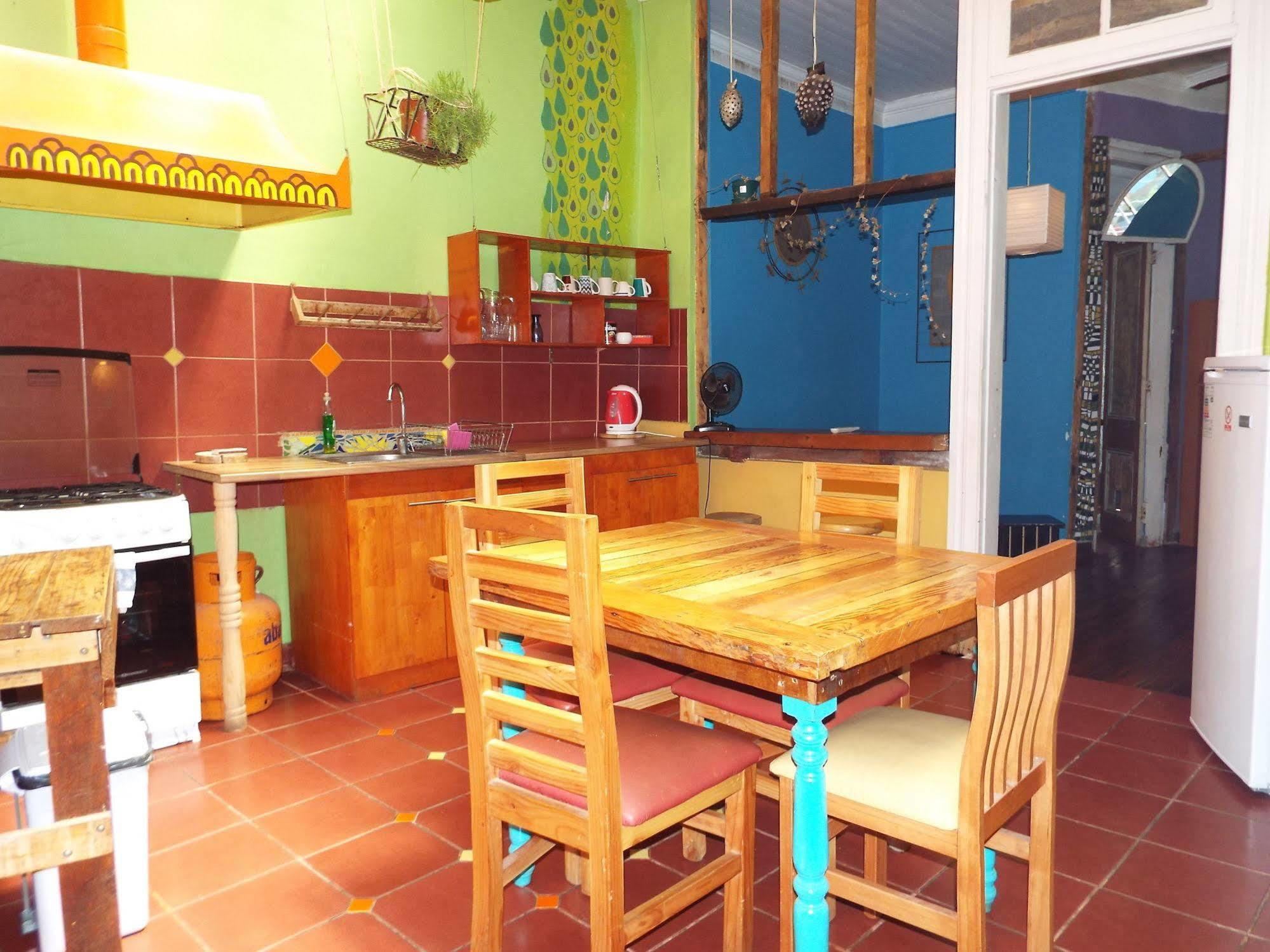 Hostal Casa Verde Limon ヴァルパライソ エクステリア 写真