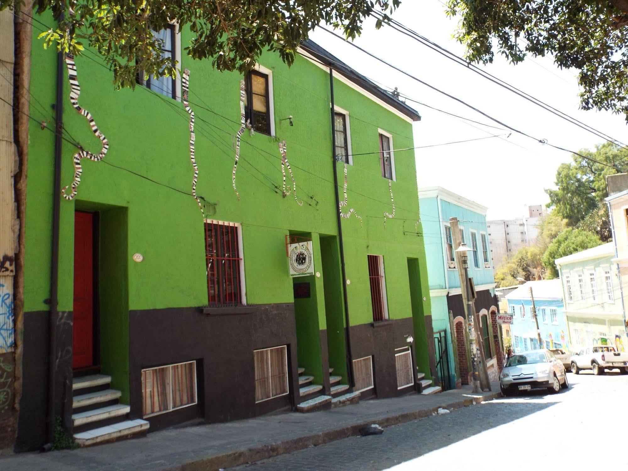 Hostal Casa Verde Limon ヴァルパライソ エクステリア 写真
